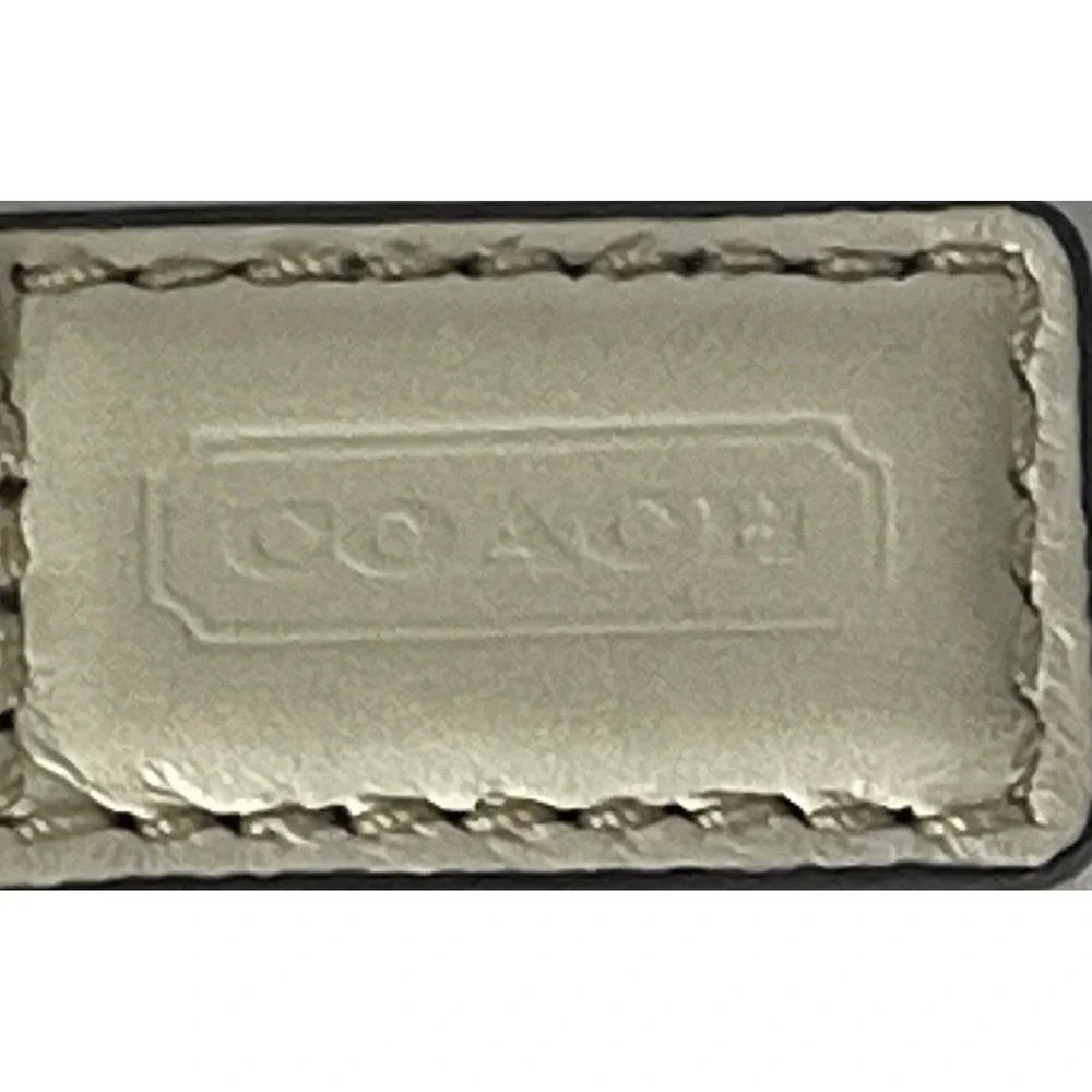 Coach Ivory Leather‎ Wristlet Zip Top Silver Hardware Charm Stitched Trim